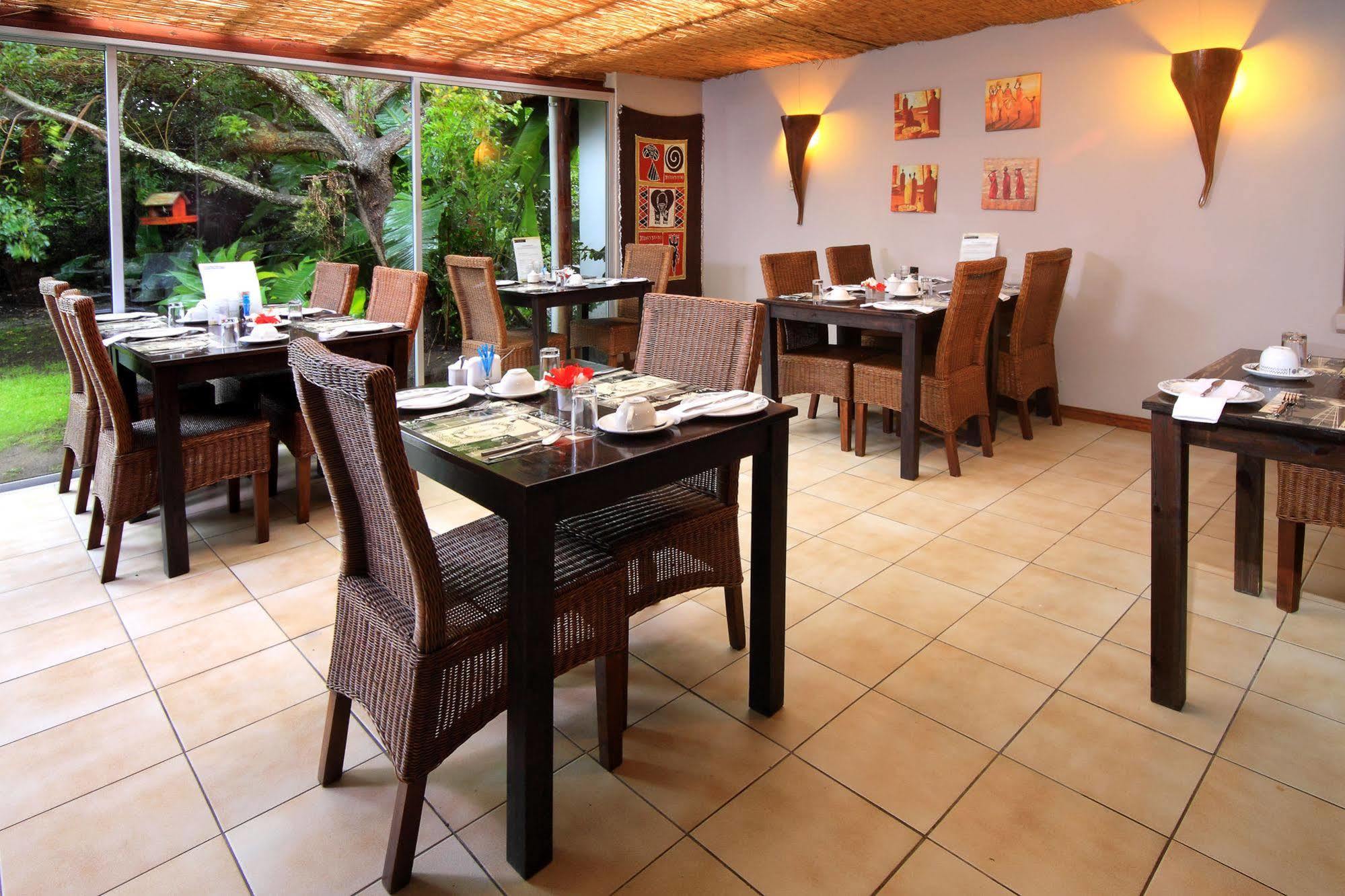 Thatchwood Country Lodge St Francisbaai Buitenkant foto